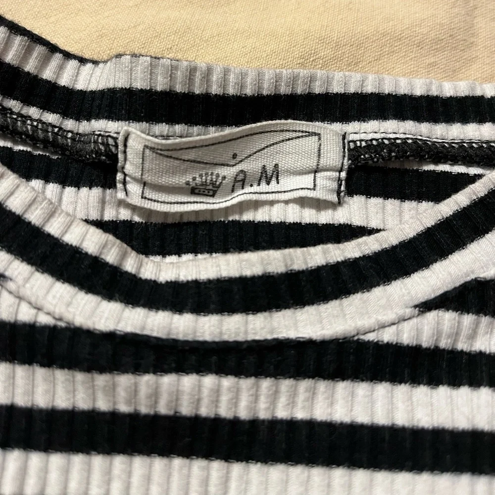 Vintage Knit Striped Top - Picture 3 of 6